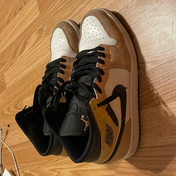 I wore them 3 times and want them gone.